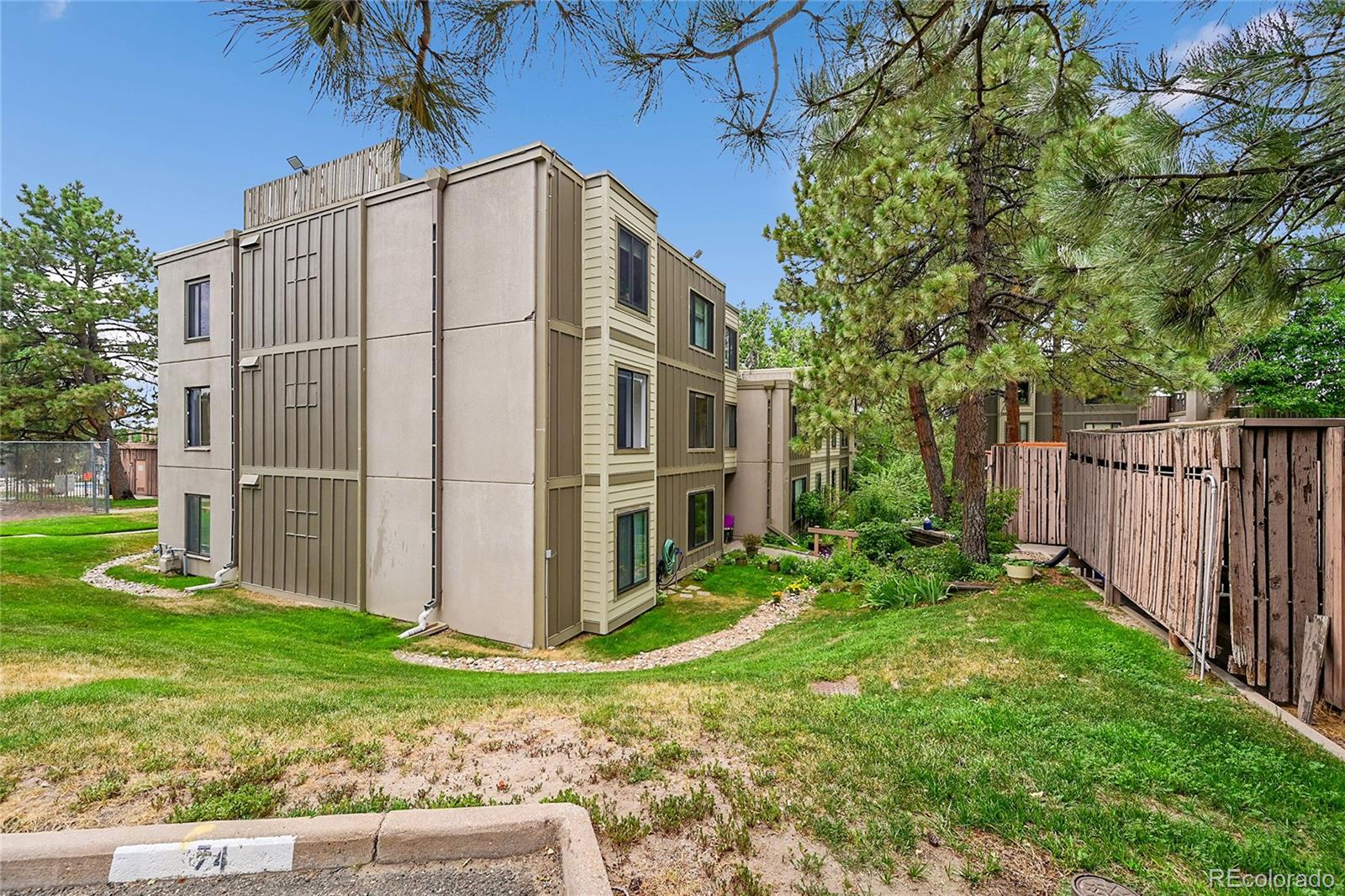 2525 S Dayton Way Denver CO 80231