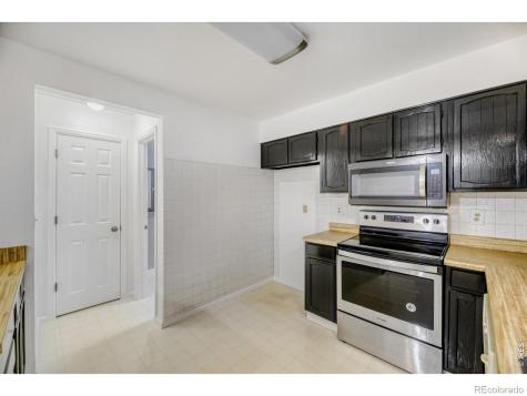 446 S Balsam Street Lakewood CO 80226