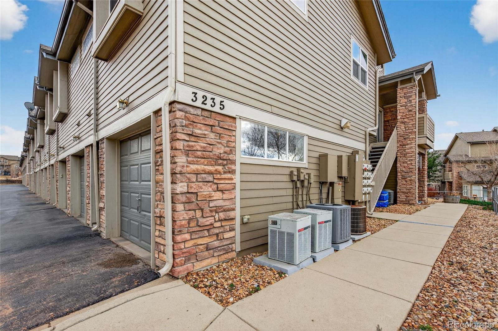 3235 S Walden Court Aurora CO 80013
