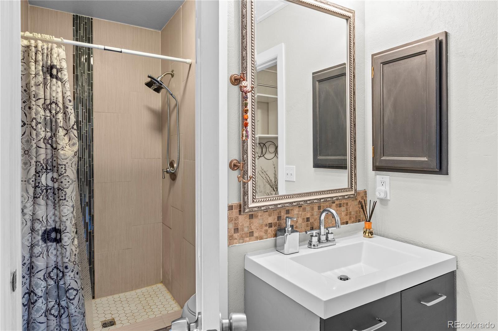 2597 E Nichols Circle Centennial CO 80122