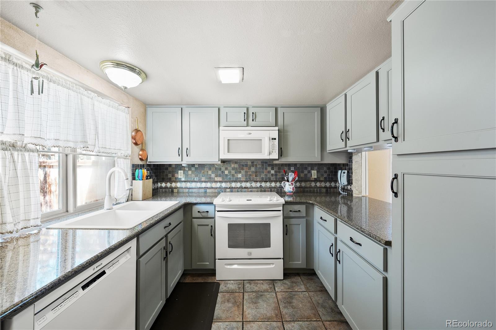 3657 S Laredo Street Aurora CO 80013