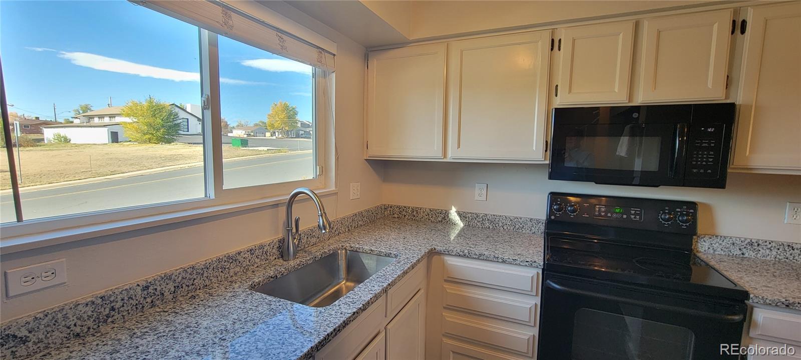 8770 Rainbow Avenue Denver CO 80229