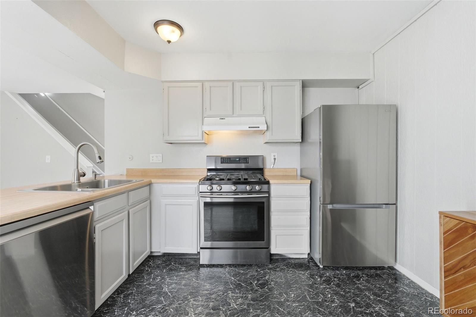 2411 S Xanadu Way Aurora CO 80014