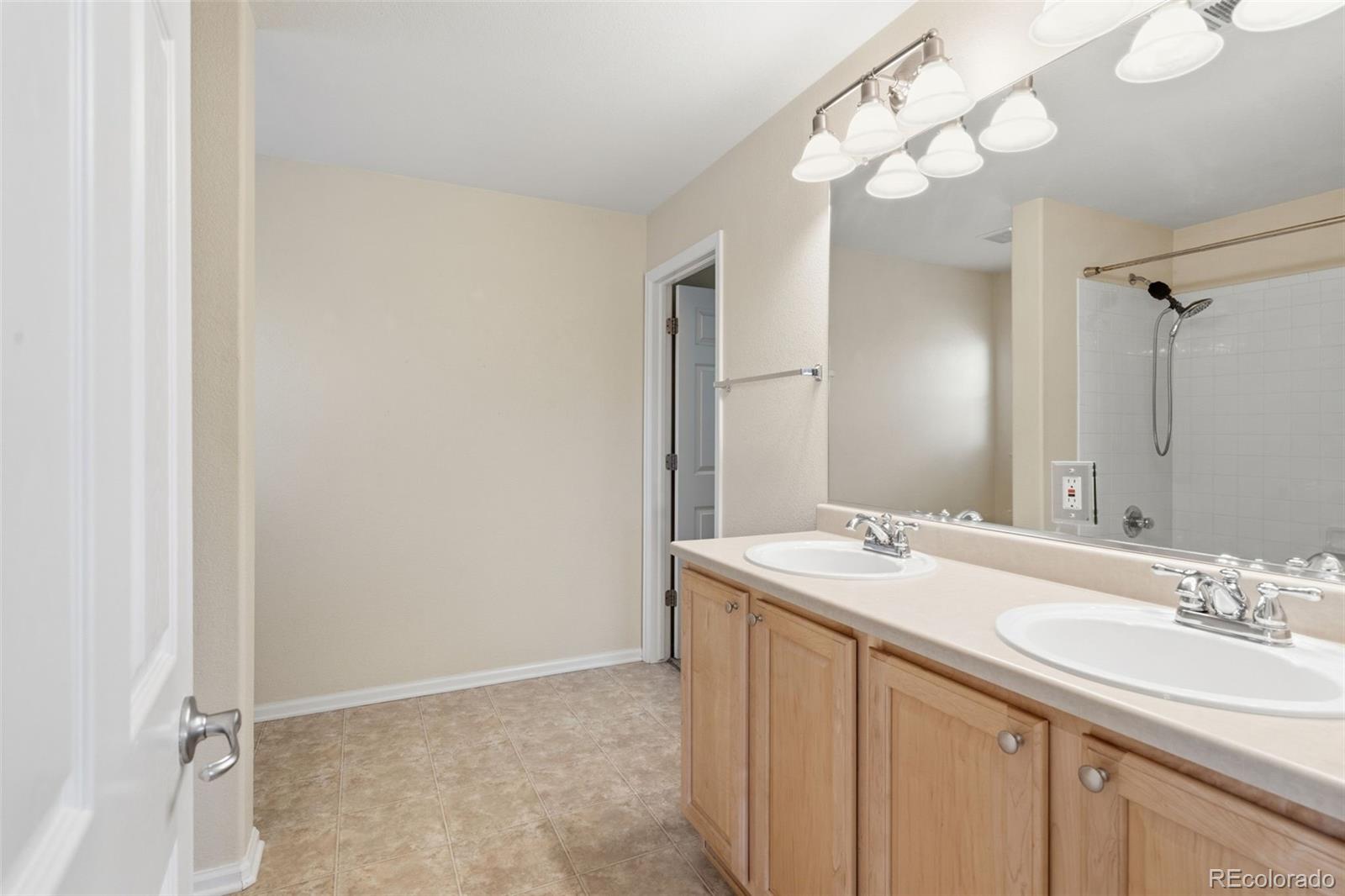 11899 Oak Hill Way Commerce City CO 80640