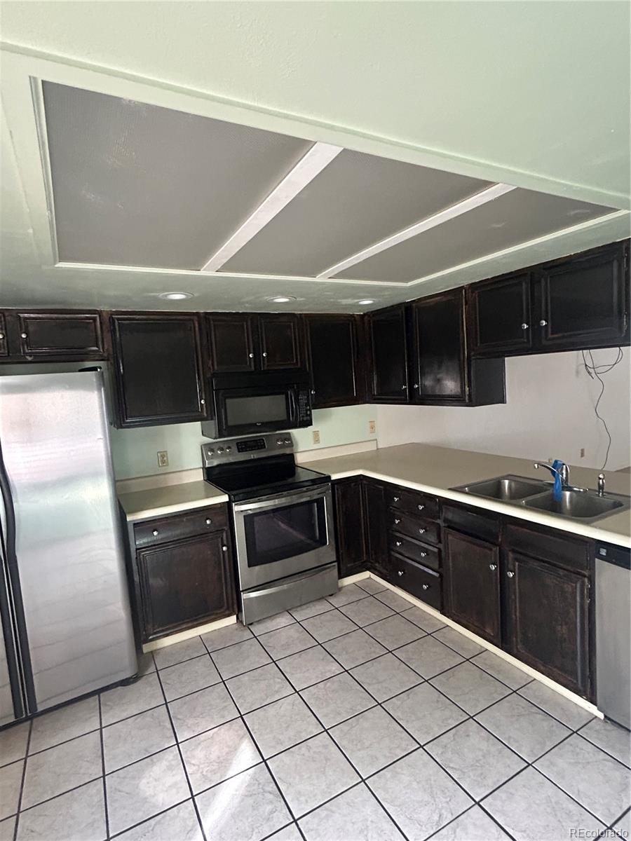 2002 S Worchester Way Aurora CO 80014