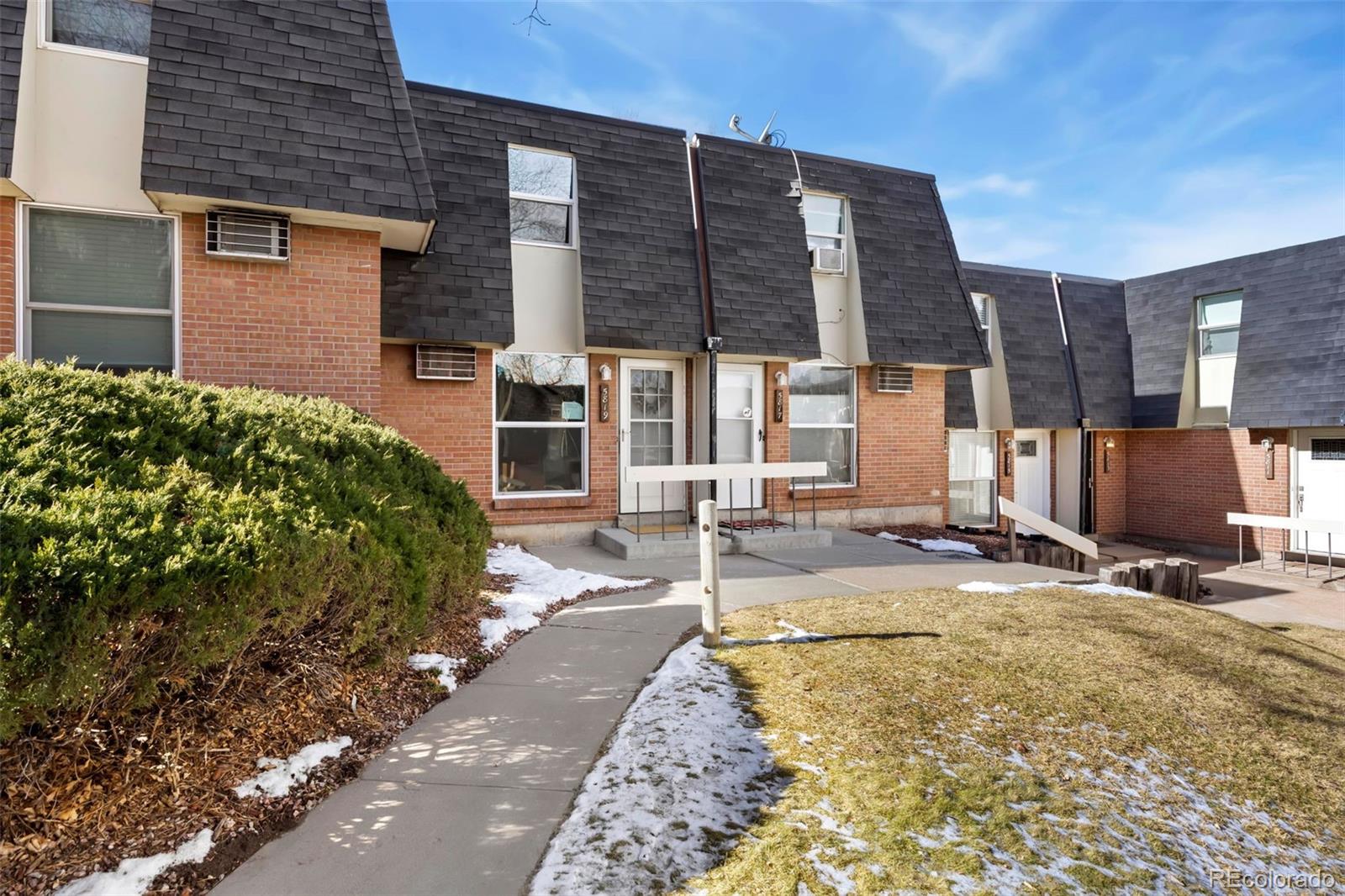 5819 S Pearl Street Centennial CO 80121