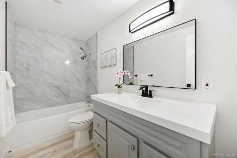 5819 S Pearl Street Centennial CO 80121
