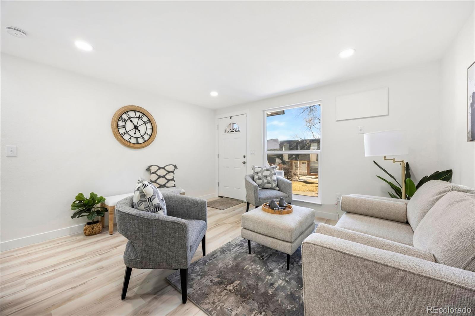 5819 S Pearl Street Centennial CO 80121