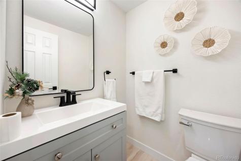 5819 S Pearl Street Centennial CO 80121