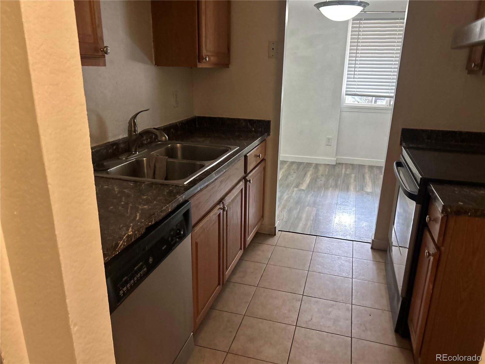 384 S Ironton Street Aurora CO 80012