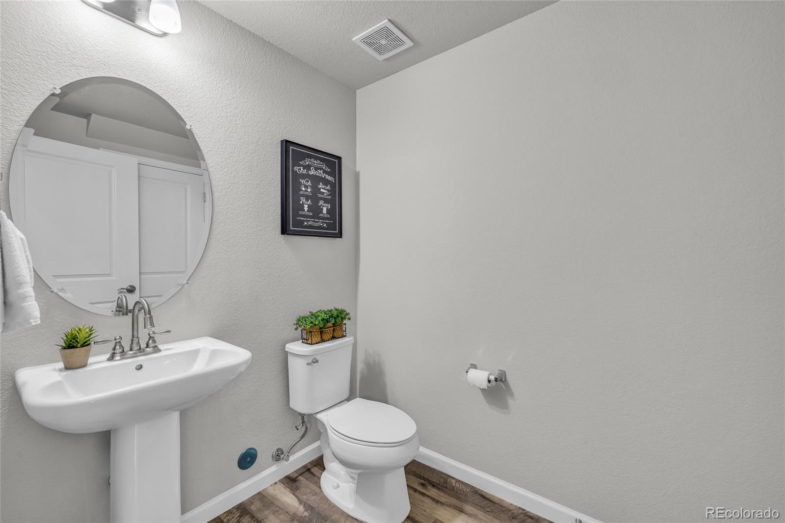 1877 S Buchanan Circle Aurora CO 80018