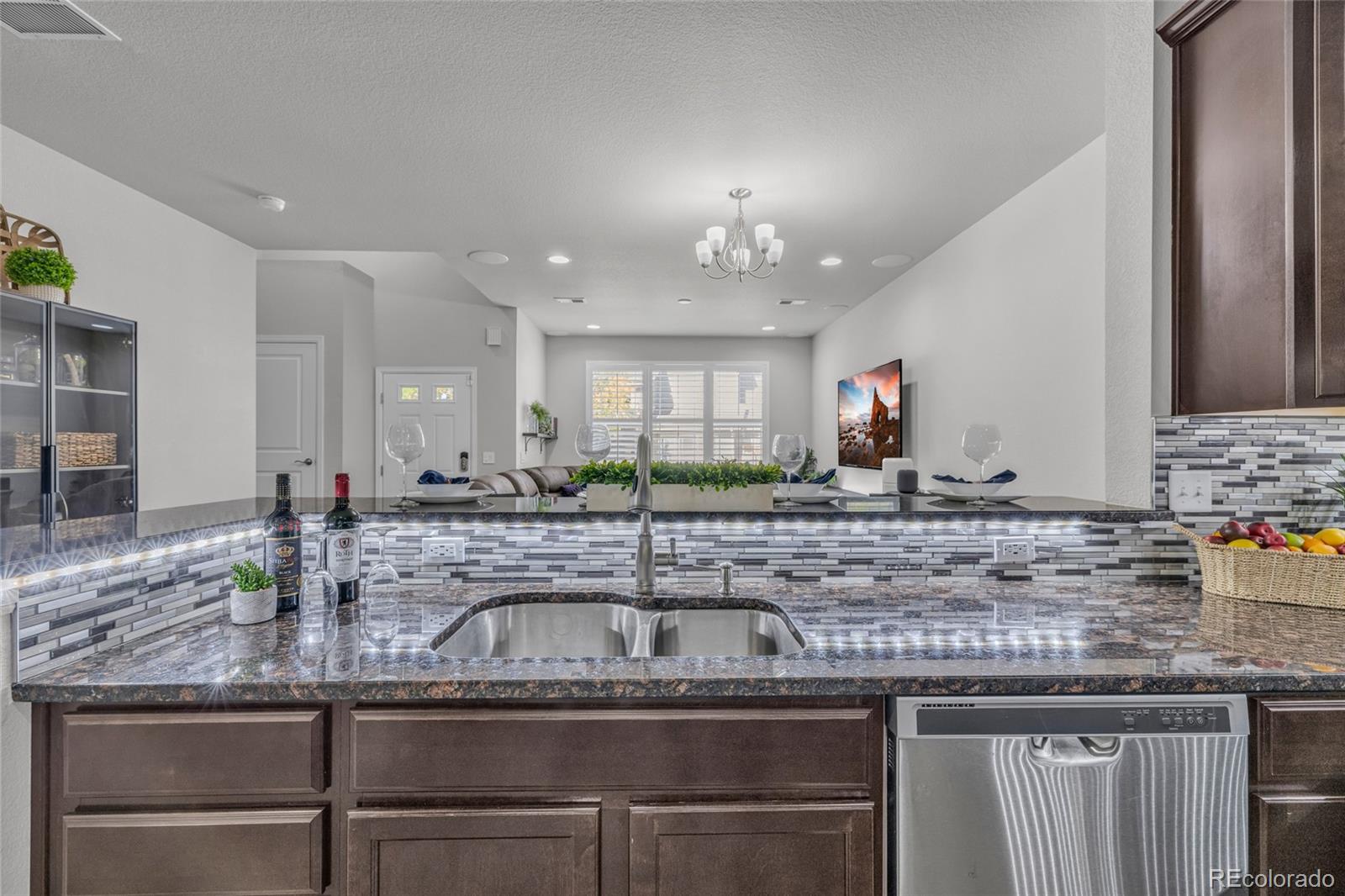 1877 S Buchanan Circle Aurora CO 80018