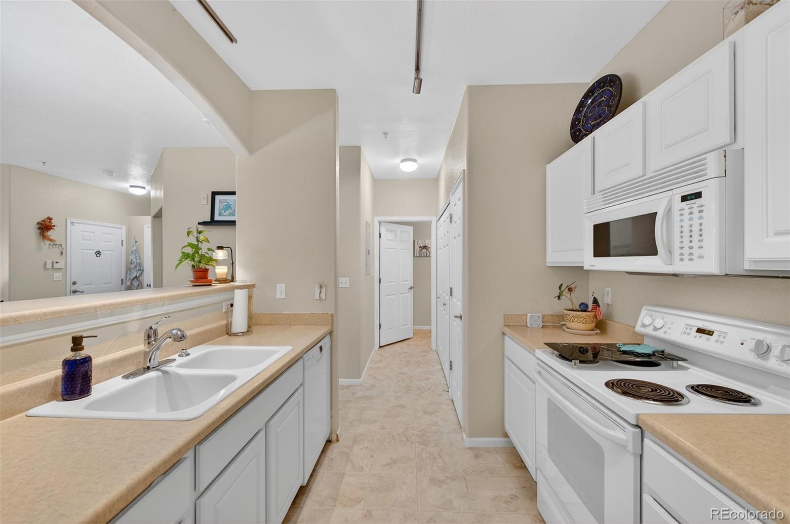 5255 Memphis Street Denver CO 80239
