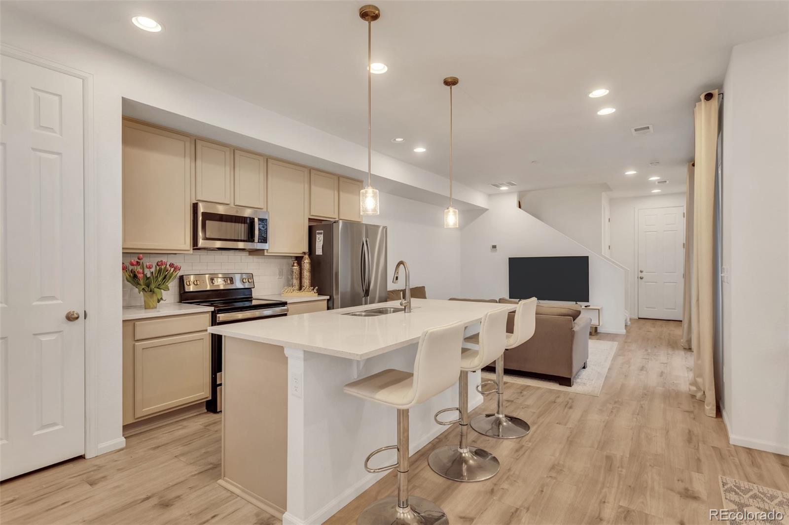 23 N Uriah Street Aurora CO 80018