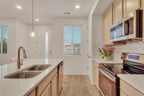 23 N Uriah Street Aurora CO 80018