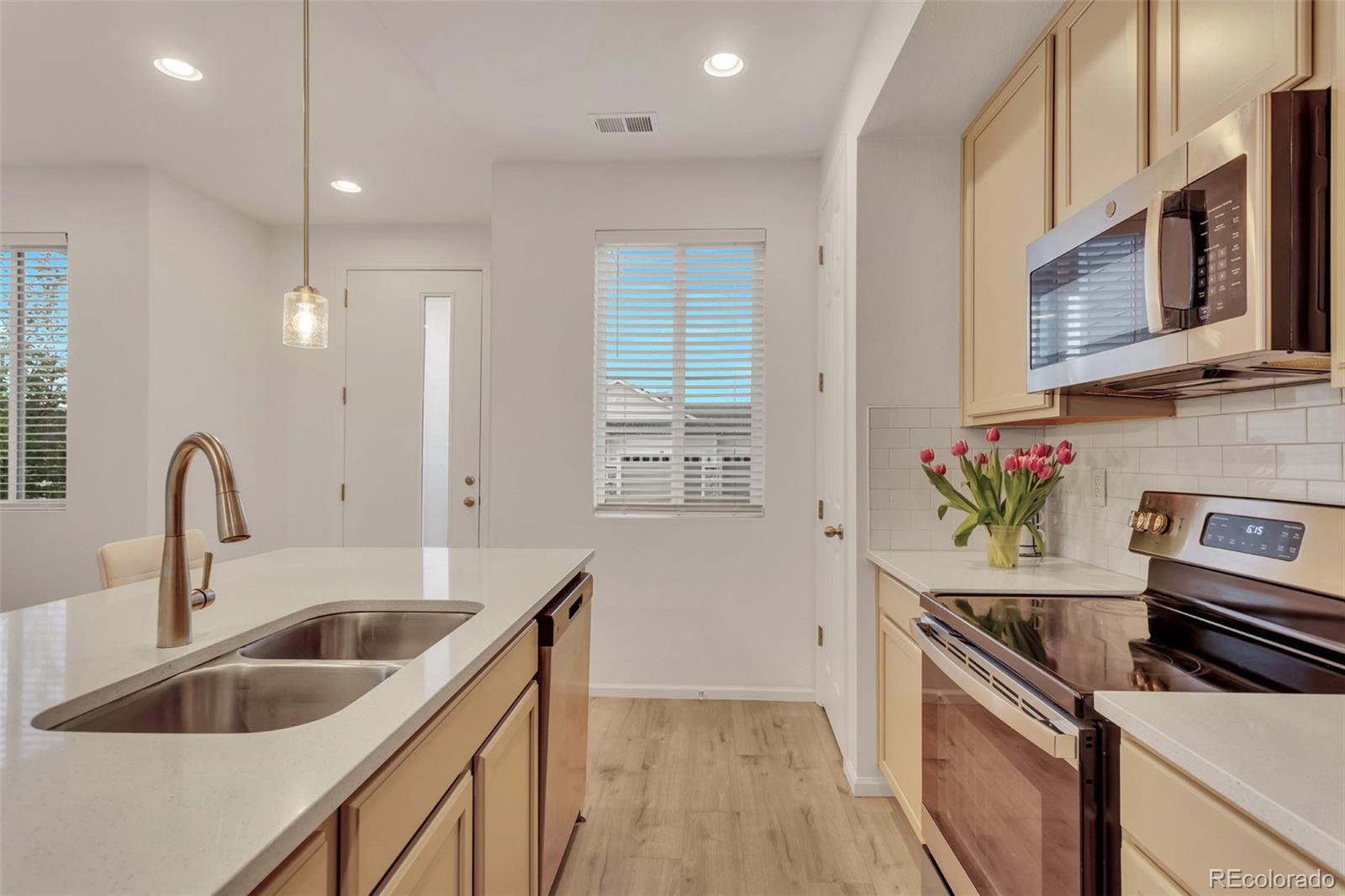 23 N Uriah Street Aurora CO 80018