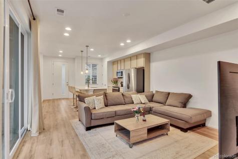 23 N Uriah Street Aurora CO 80018