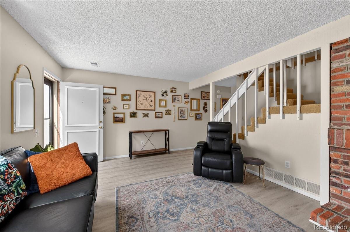 6937 S Knolls Way Centennial CO 80122