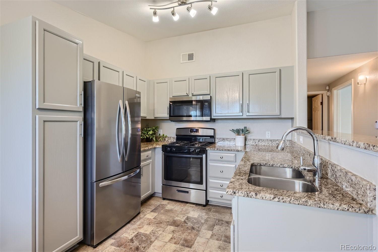 8469 Little Rock Way Highlands Ranch CO 80126
