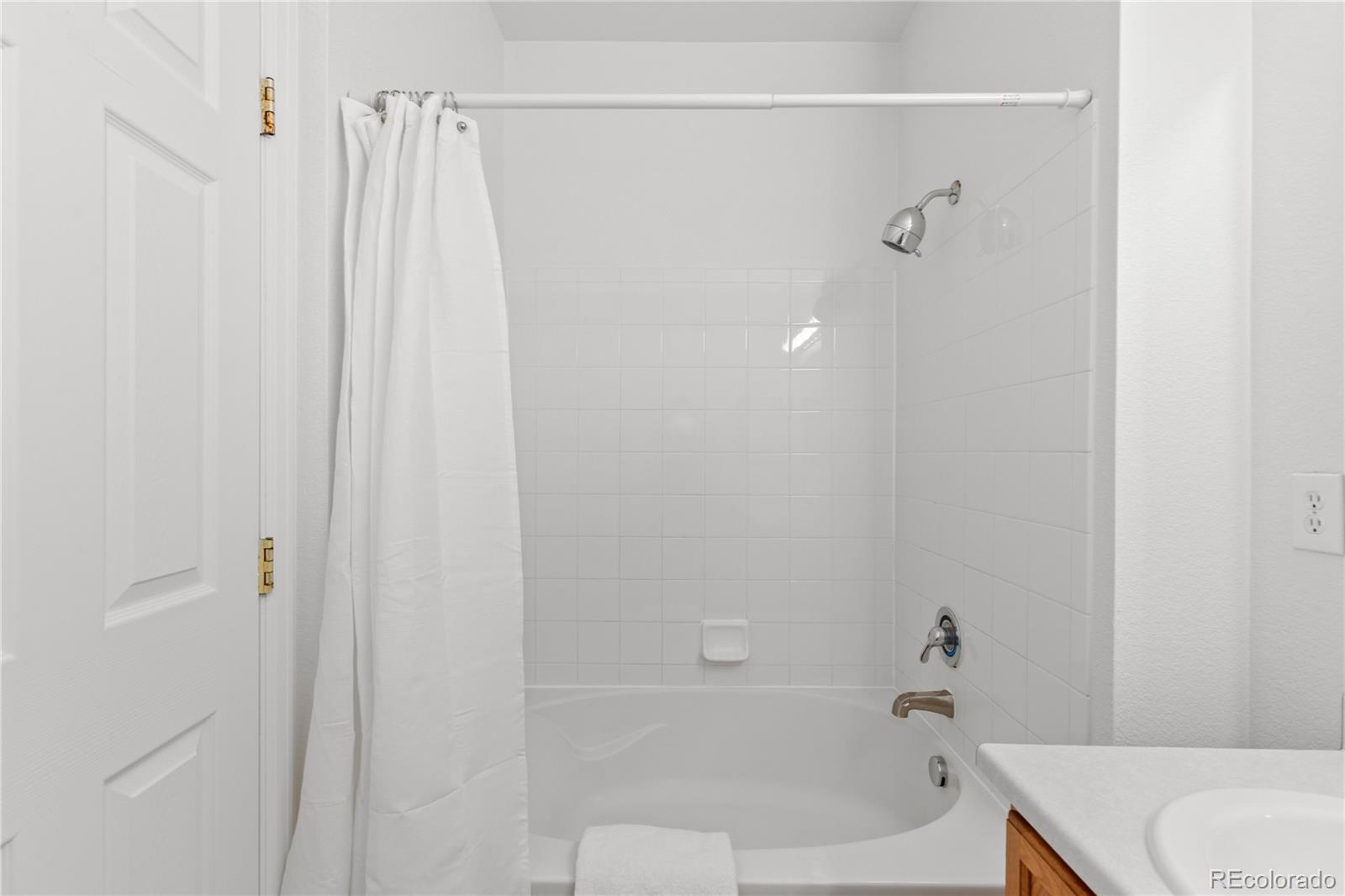 5756 N Genoa Way Aurora CO 80019