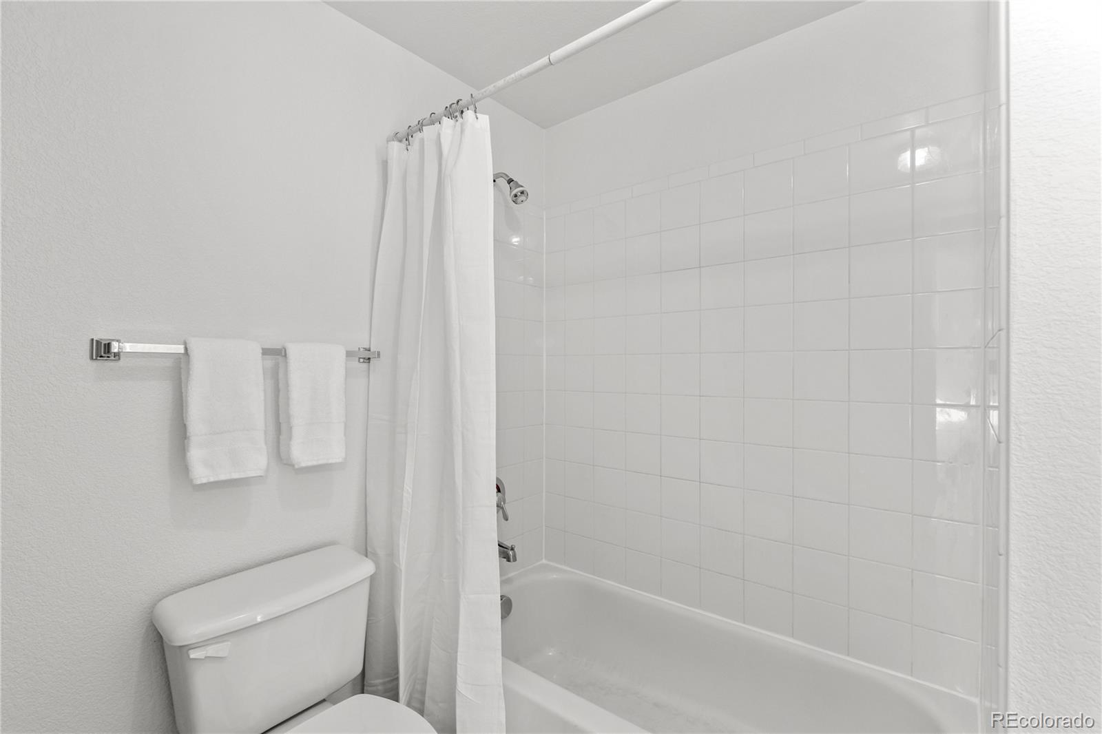5756 N Genoa Way Aurora CO 80019
