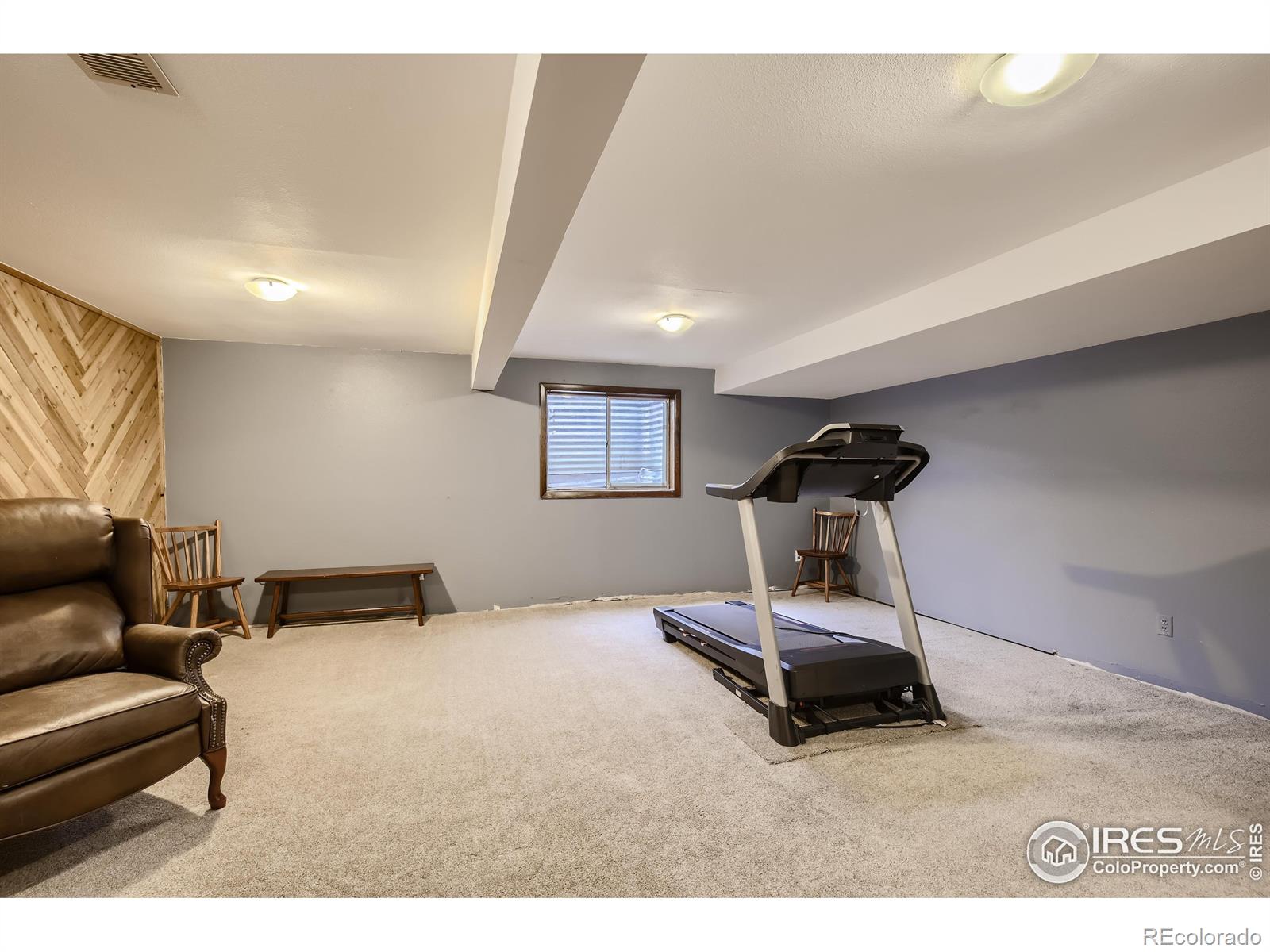 2138 Collyer Street Longmont CO 80501