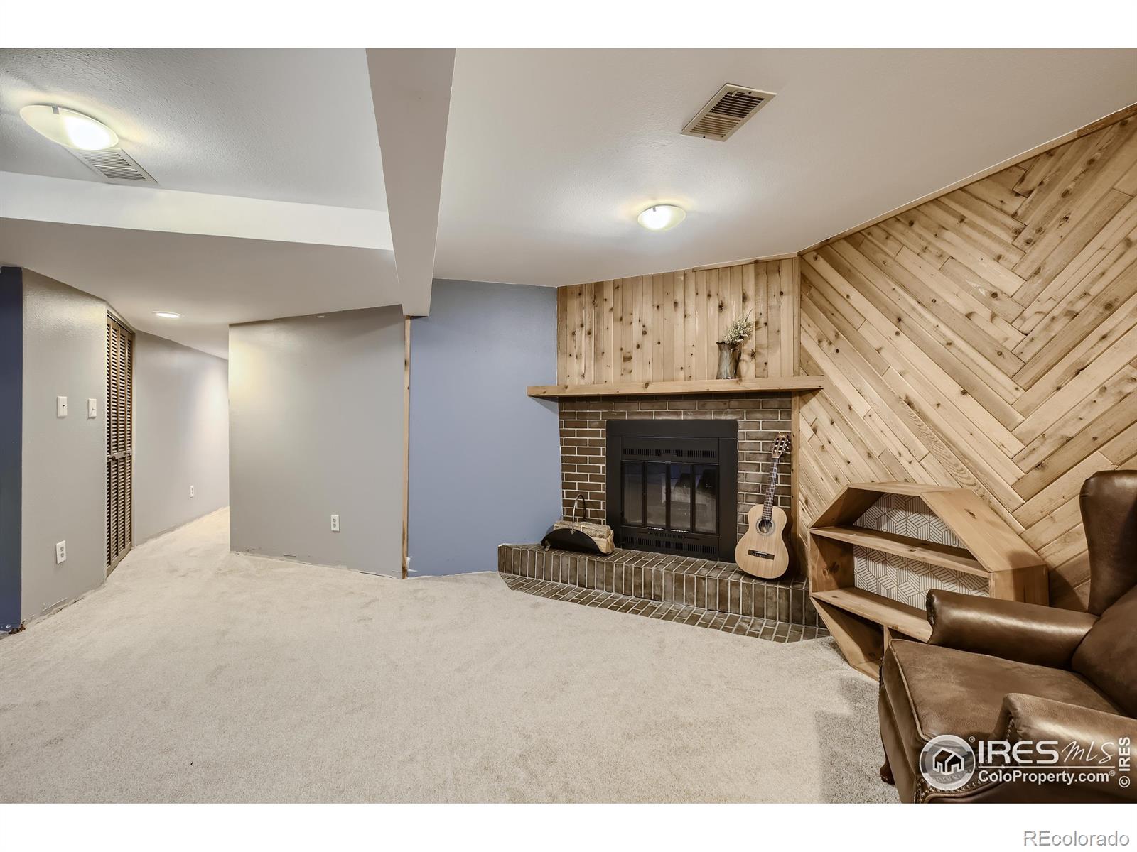 2138 Collyer Street Longmont CO 80501