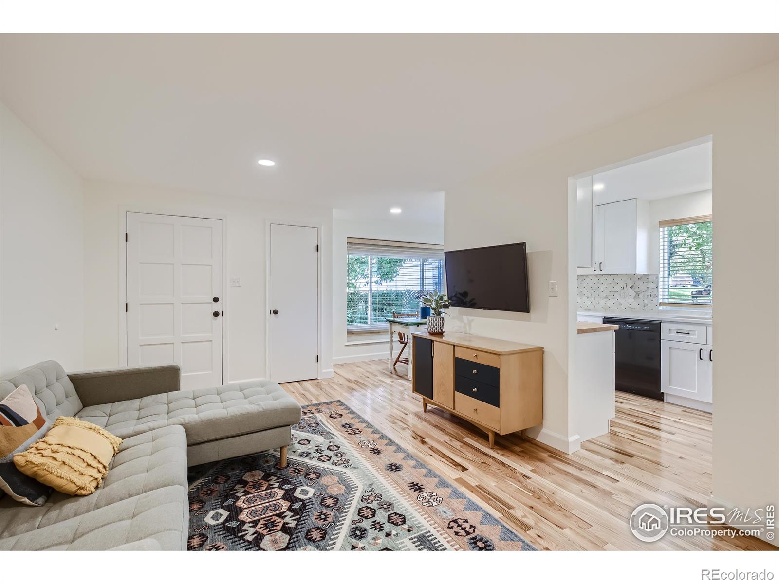 2138 Collyer Street Longmont CO 80501