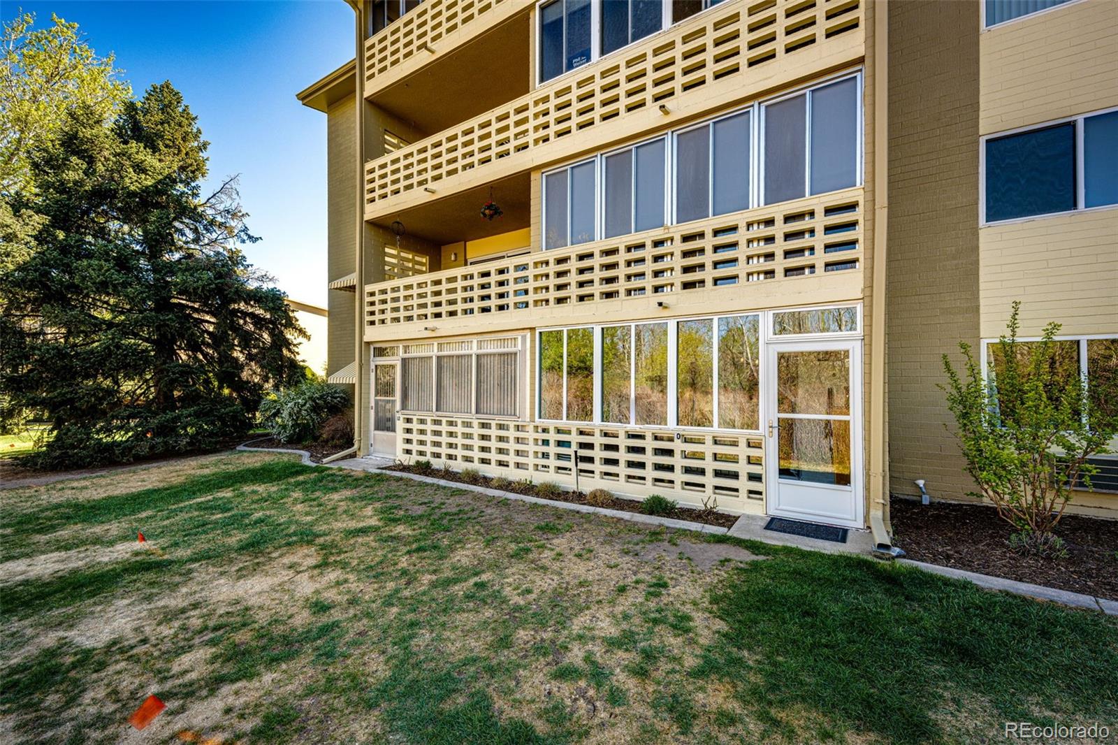 635 S Alton Way Denver CO 80247
