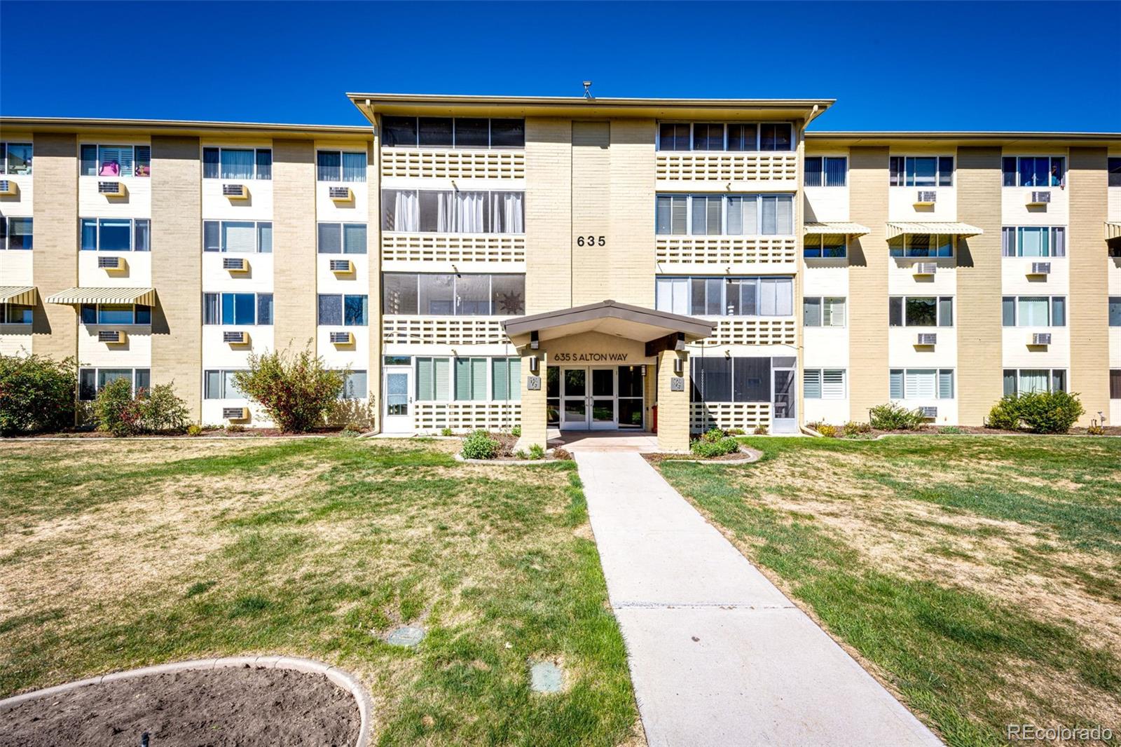 635 S Alton Way Denver CO 80247
