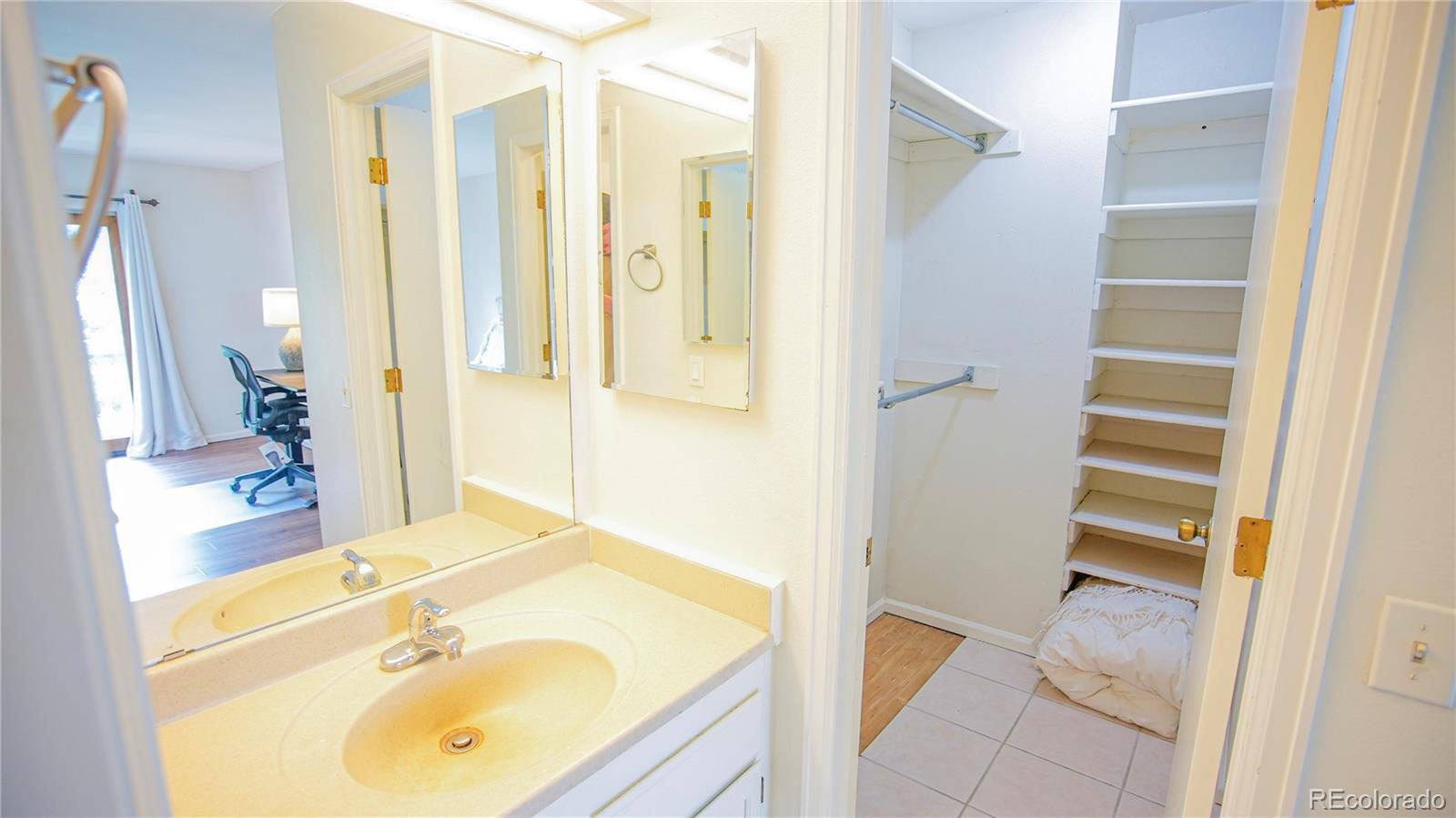 7096 E Dry Creek Circle Centennial CO 80112