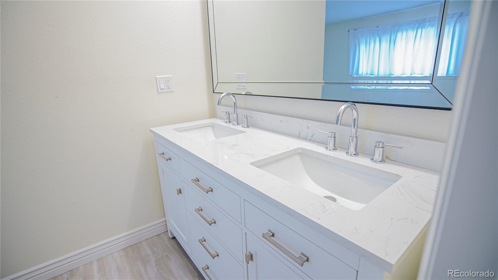 7096 E Dry Creek Circle Centennial CO 80112