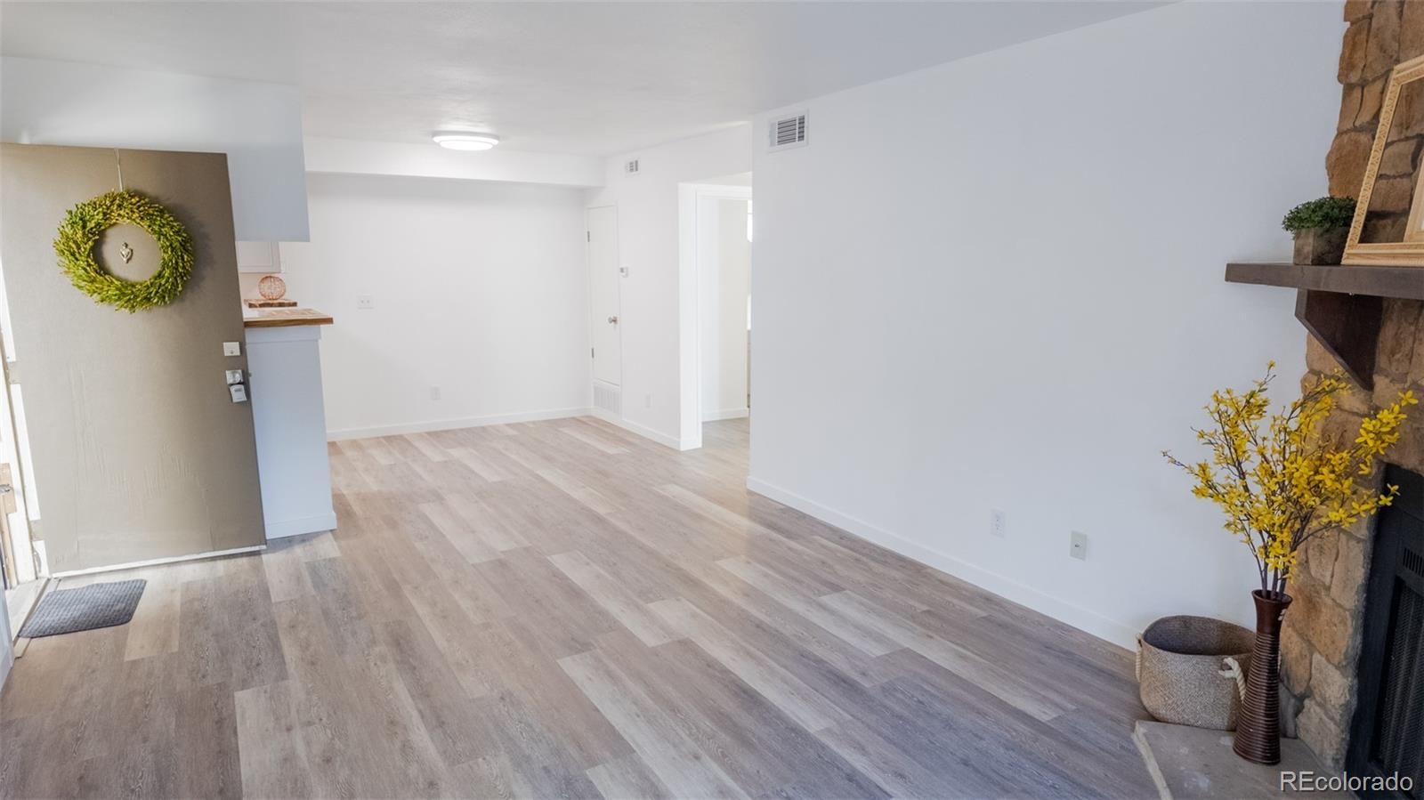 1887 S Pitkin Street Aurora CO 80017