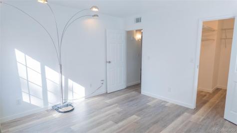 1887 S Pitkin Street Aurora CO 80017