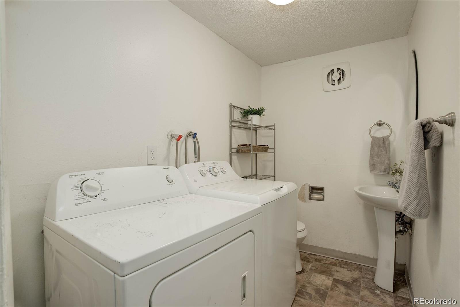 1638 Chester Street Aurora CO 80010
