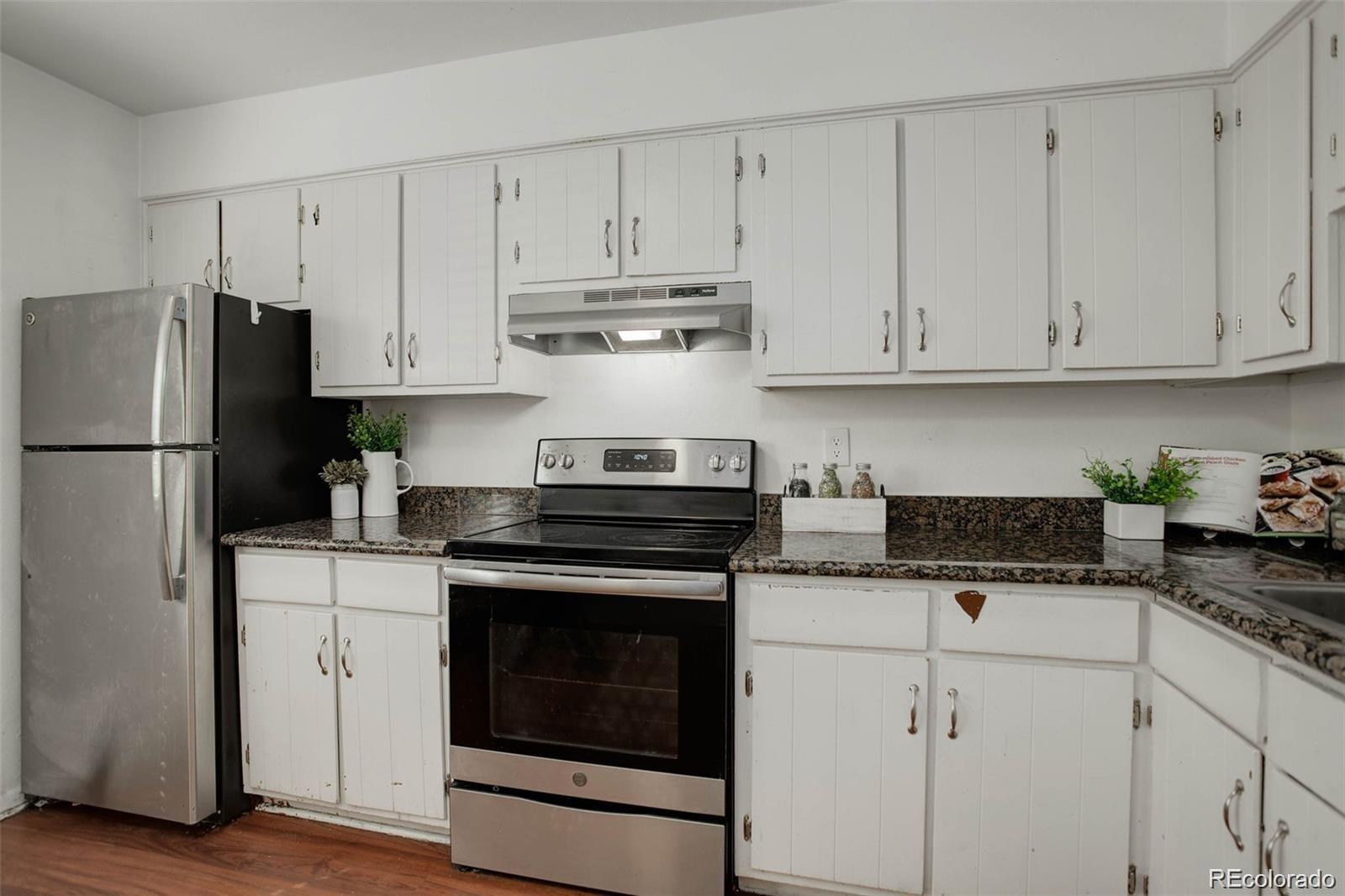 1638 Chester Street Aurora CO 80010