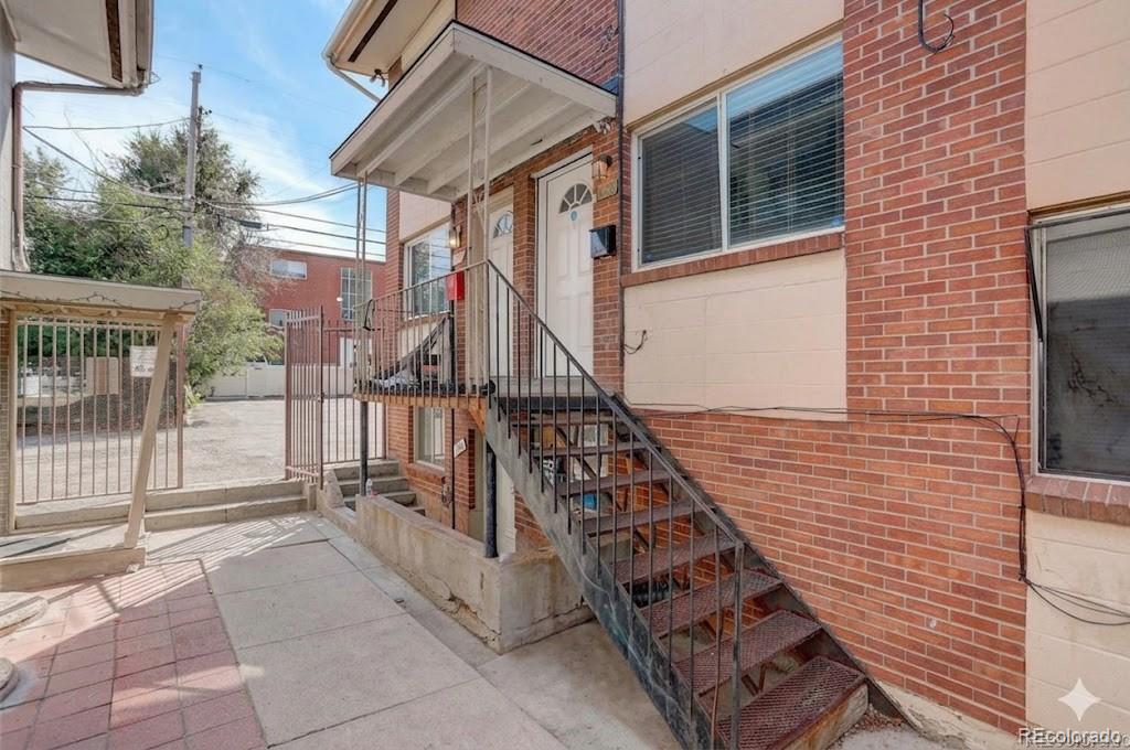 1638 Chester Street Aurora CO 80010