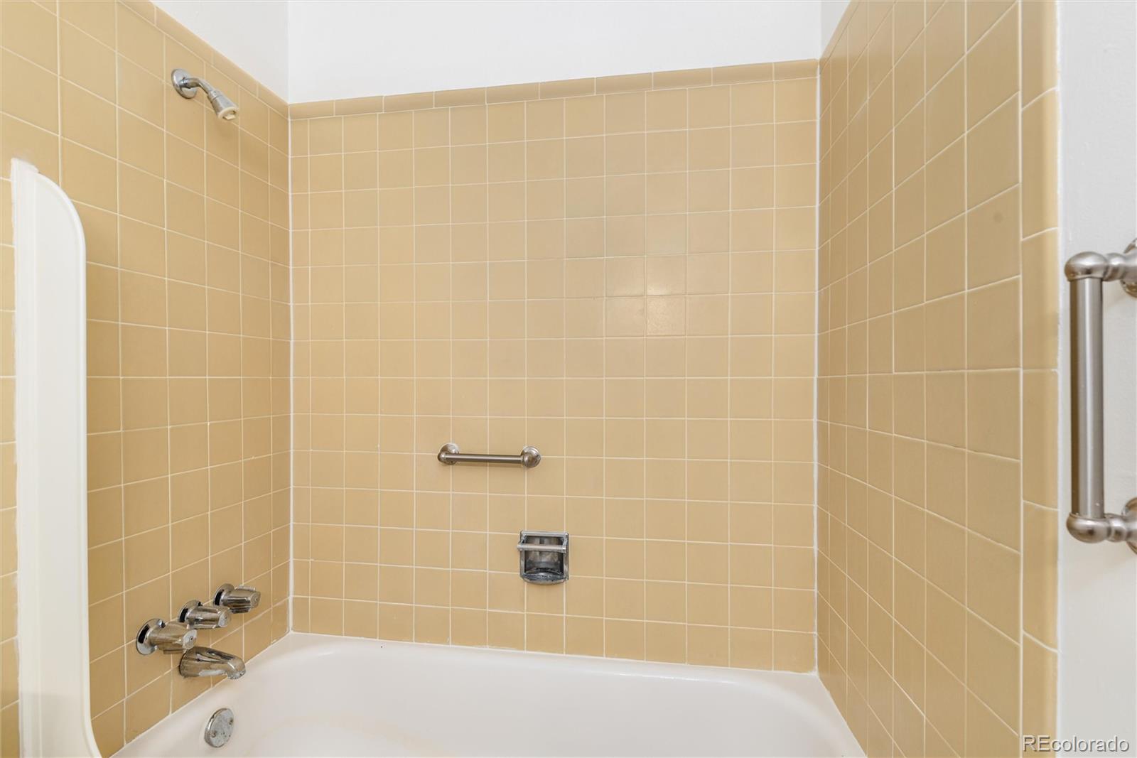 2325 S Linden Court Denver CO 80222