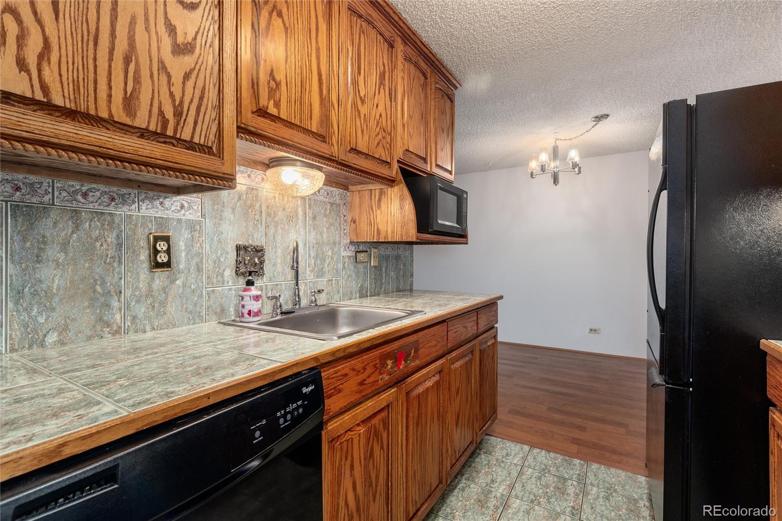 2325 S Linden Court Denver CO 80222