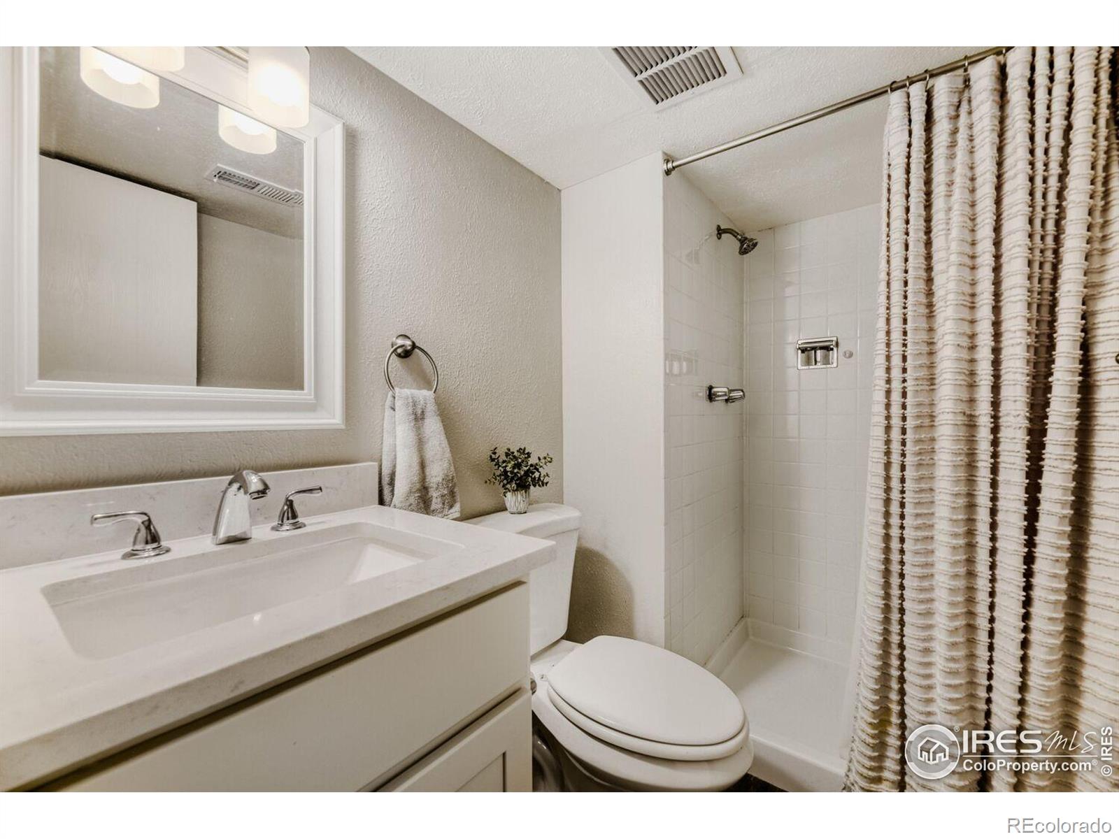 7216 W Portland Avenue Littleton CO 80128