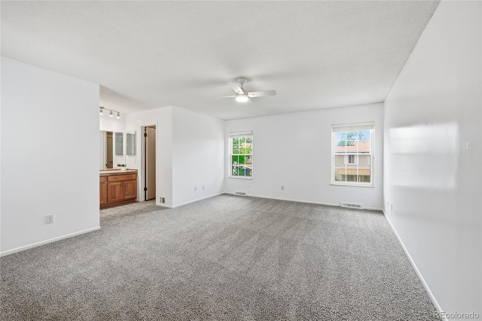 2770 S Heather Gardens Way Aurora CO 80014