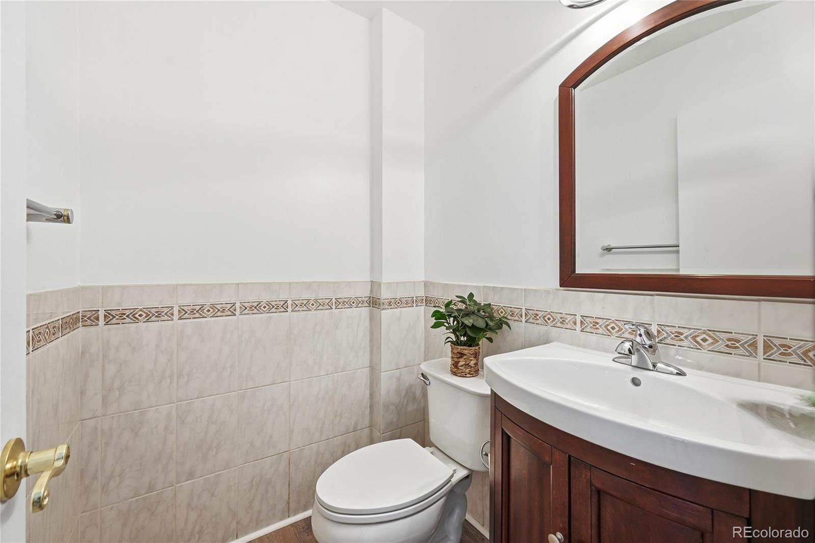 2770 S Heather Gardens Way Aurora CO 80014