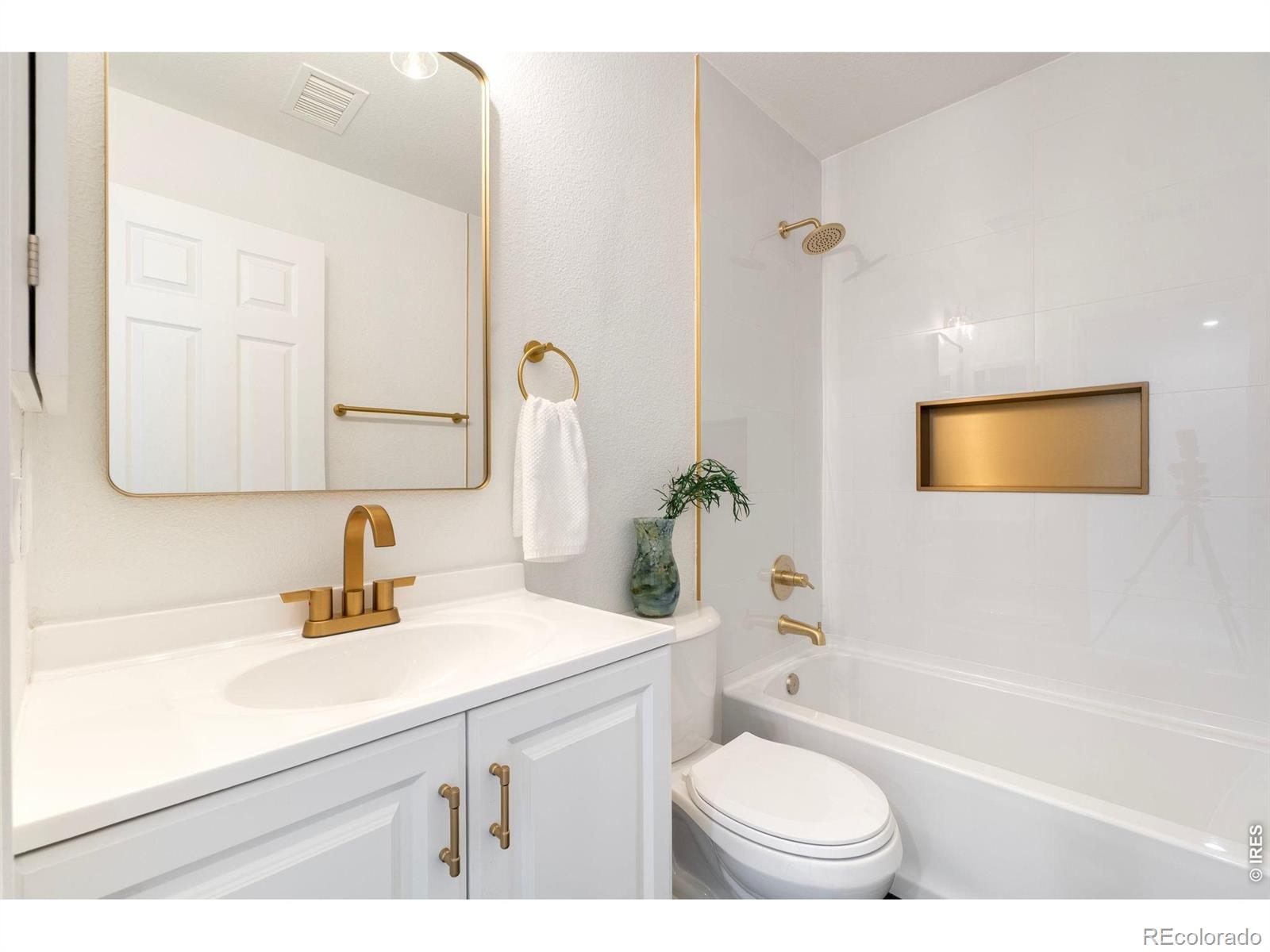 5761 Ceylon Street Denver CO 80249