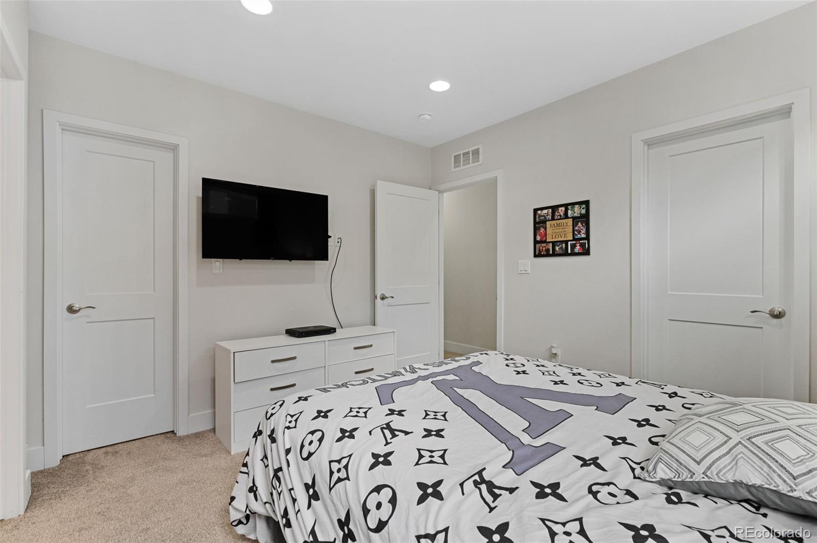 2922 W 26th Avenue Denver CO 80211
