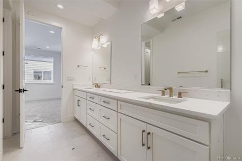 7732 S Irving Street Littleton CO 80120