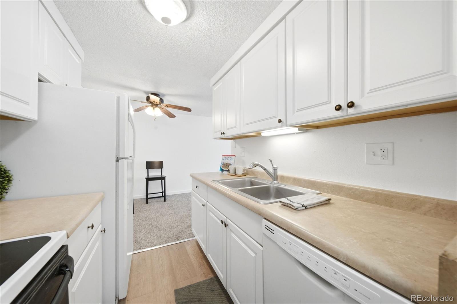 190 E Highline Circle Centennial CO 80122