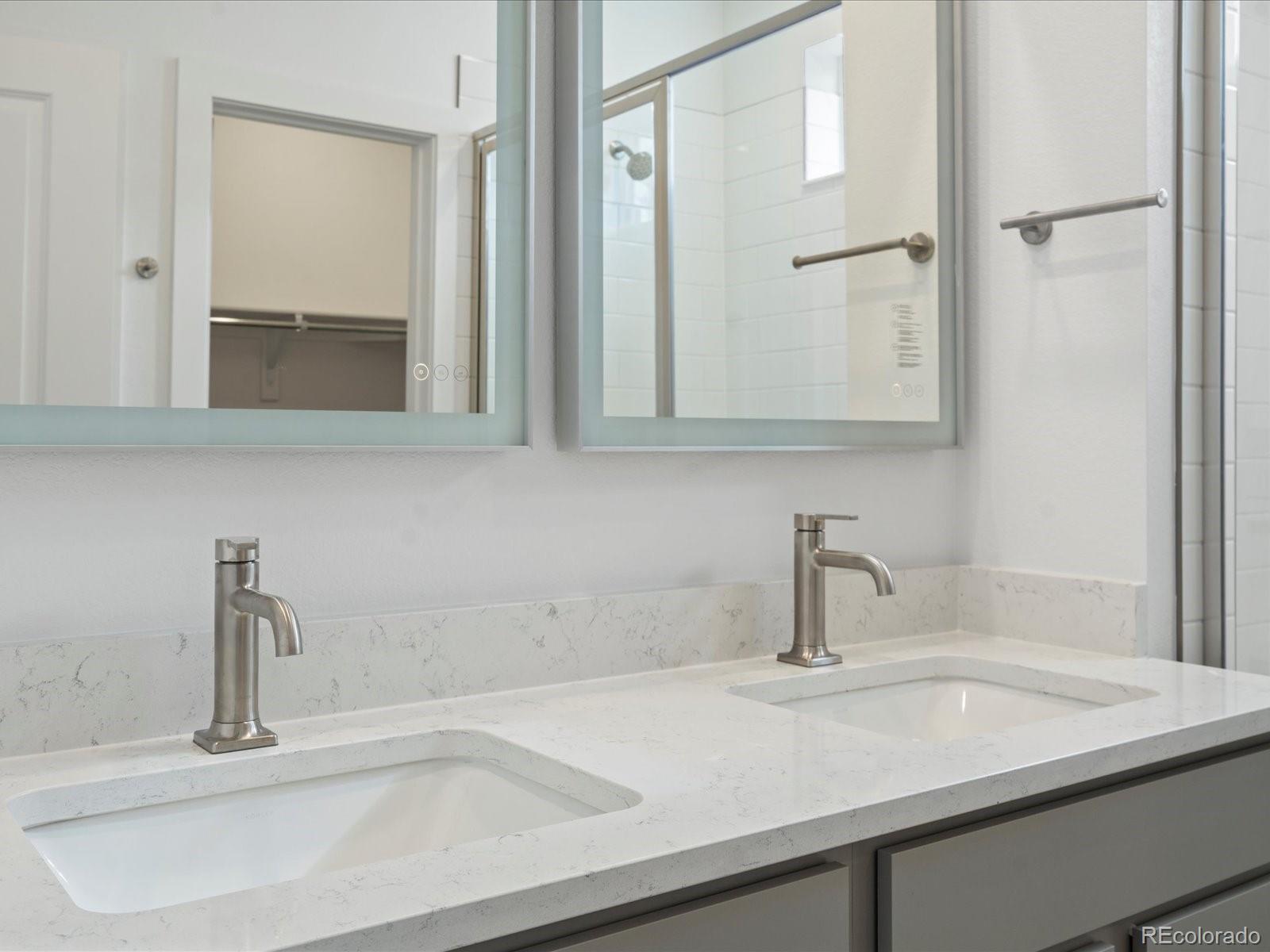 6153 N Ceylon Street Denver CO 80249