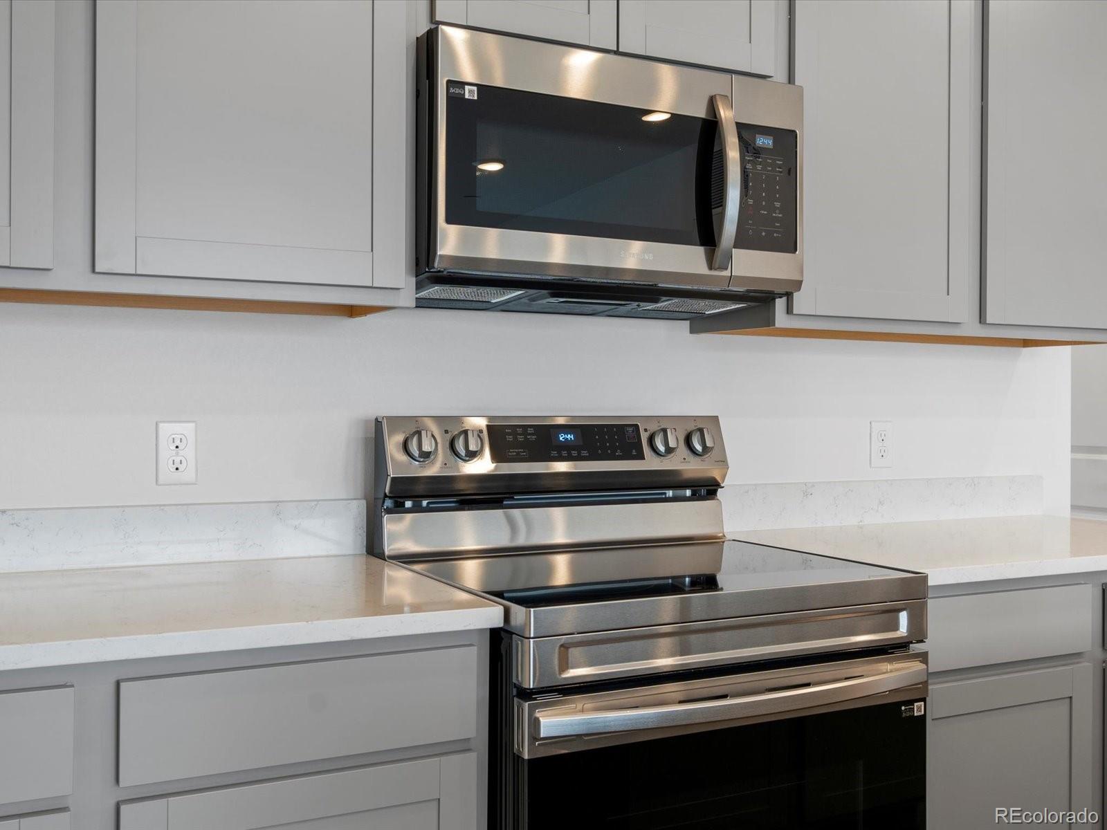 6153 N Ceylon Street Denver CO 80249