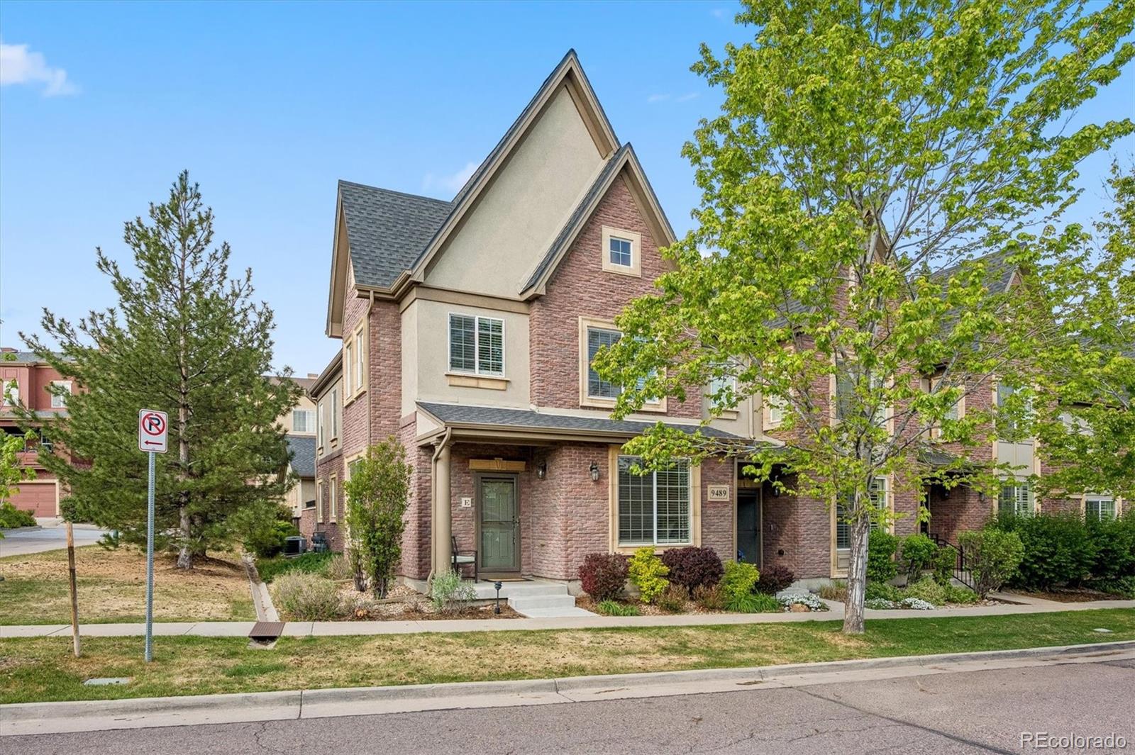 9489 Cedarhurst Lane Highlands Ranch CO 80129