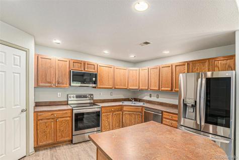 1703 Whitehall Drive Longmont CO 80504